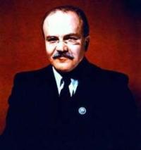 Вячеслав Михайлович Молотов - советский политический и государственный деятель.